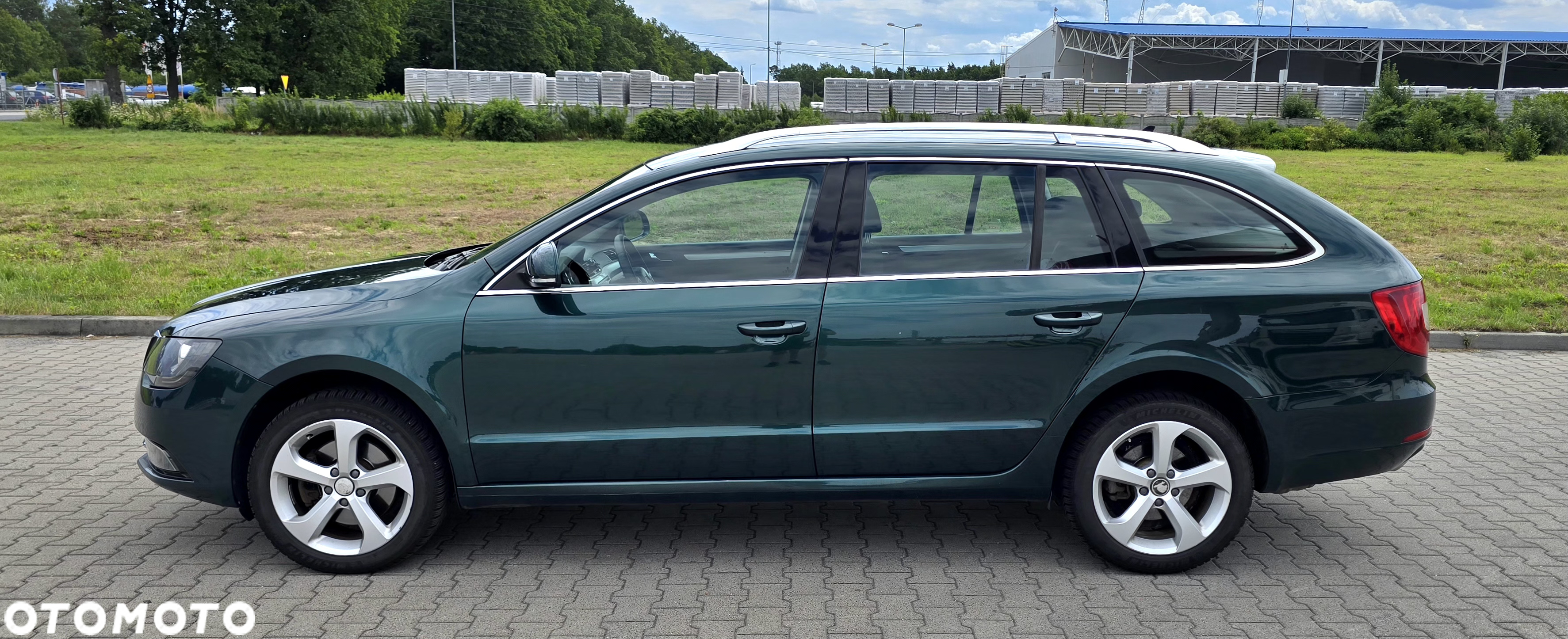 Skoda Superb 2.0 TDI Elegance DSG - 8