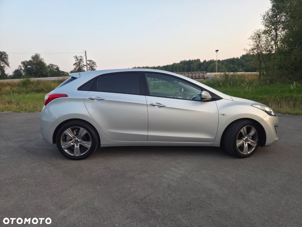 Hyundai i30 1.4 Family+ - 4