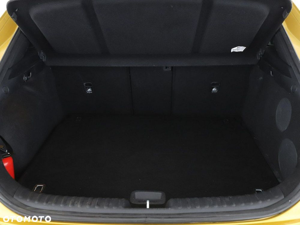 Kia XCeed 1.5 T-GDI Business Line DCT - 21