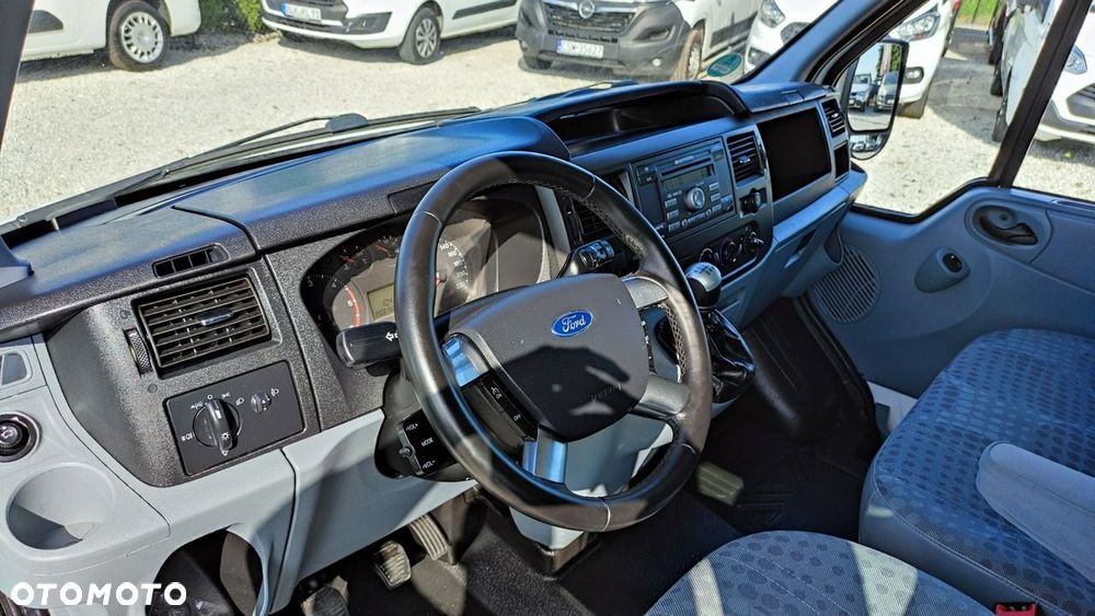 Ford Transit - 27