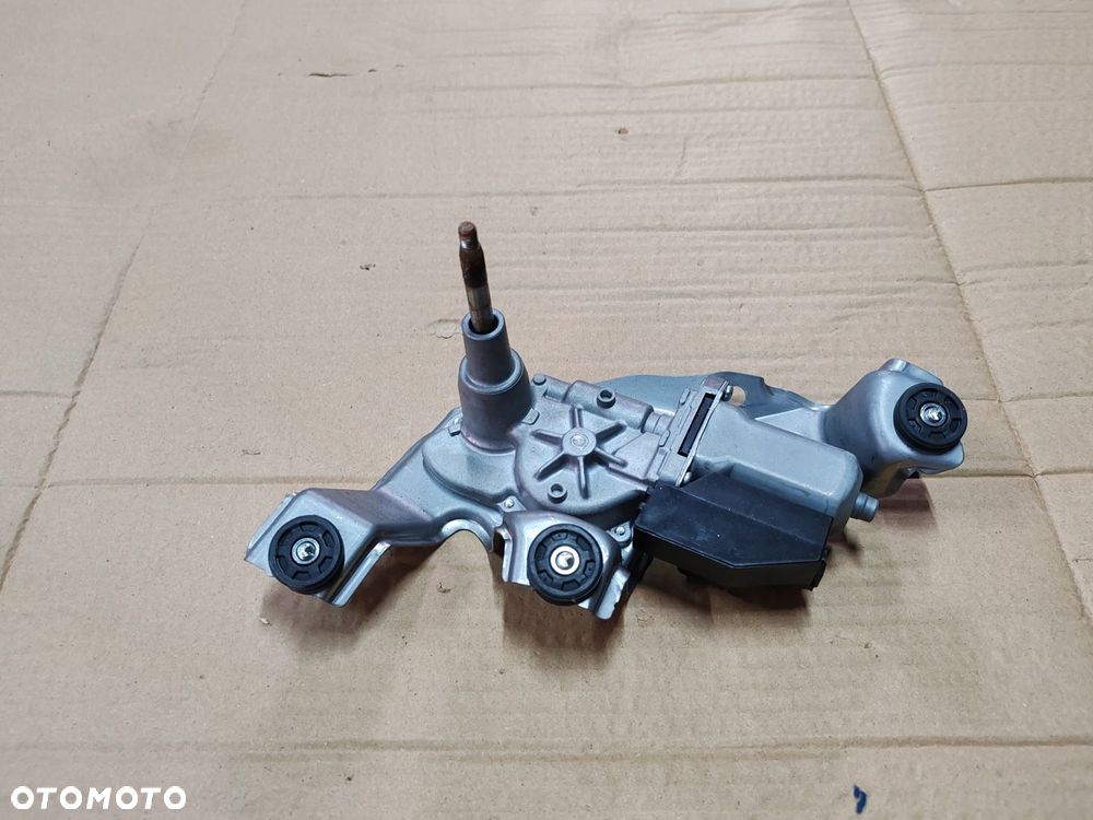 Silniczek tylnej wycieraczki tył 85130-02050 HB Toyota Auris II 12-18 - 2