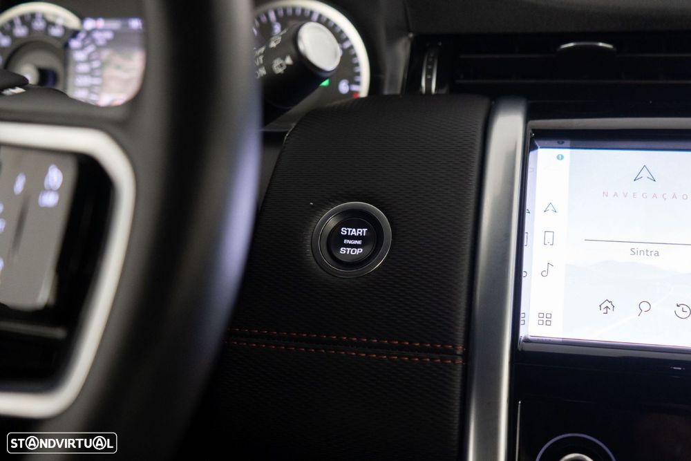 Land Rover Discovery Sport 1.5 I3 P300e AWD R-Dynamic SE - 24