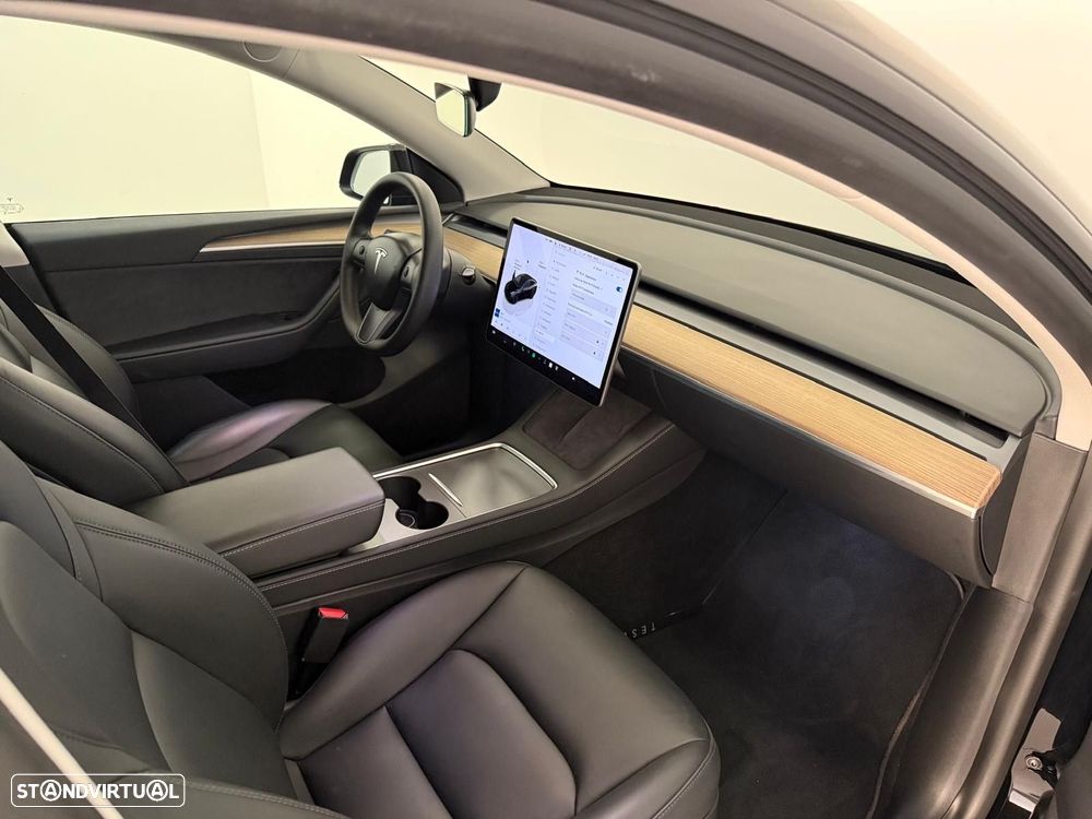 Tesla Model Y Long Range Tração Integral - 12