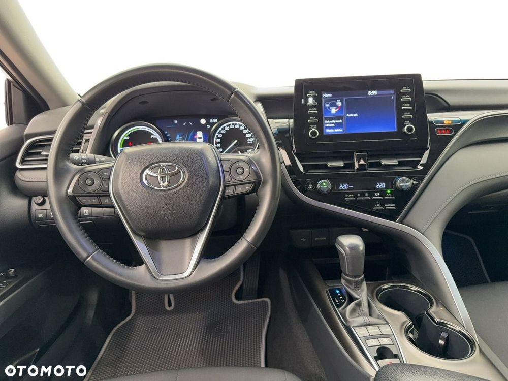 Toyota Camry - 9