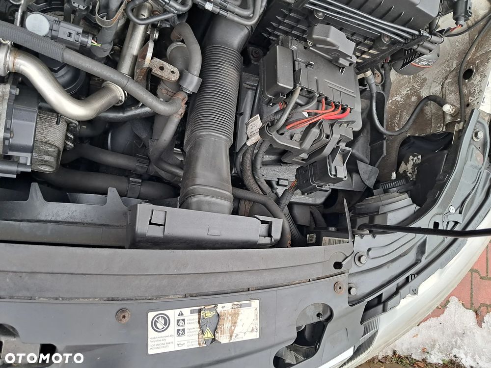 Skoda RAPID 1.6 TDI DPF Ambition Max - 10