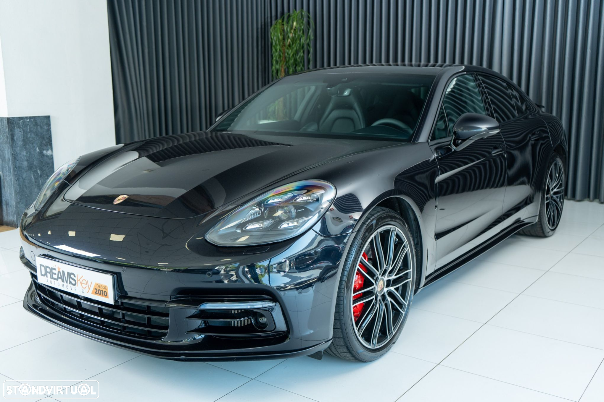 Porsche Panamera 4 E-Hybrid - 8