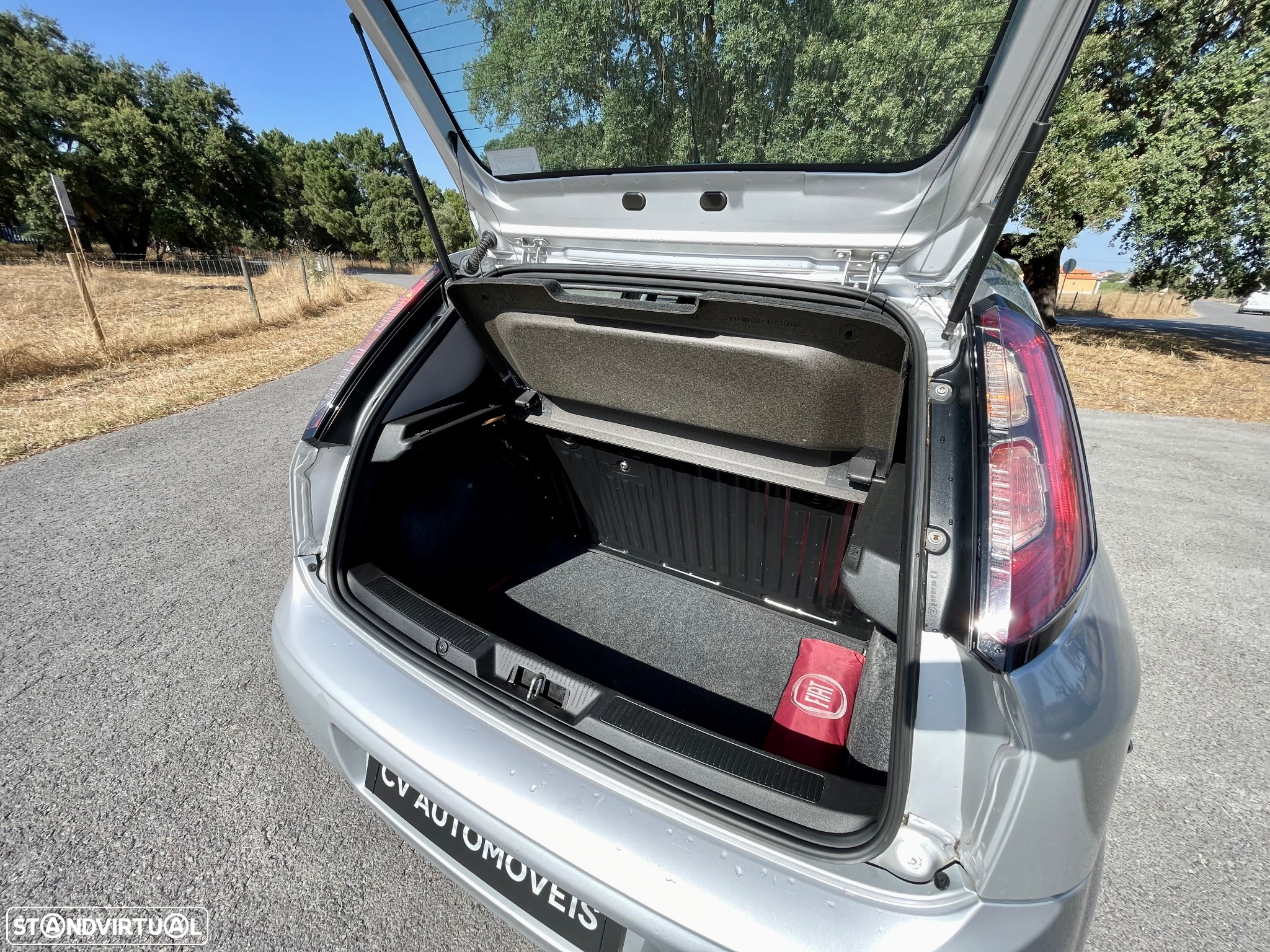 Fiat Punto 1.2 Lounge S&S - 20