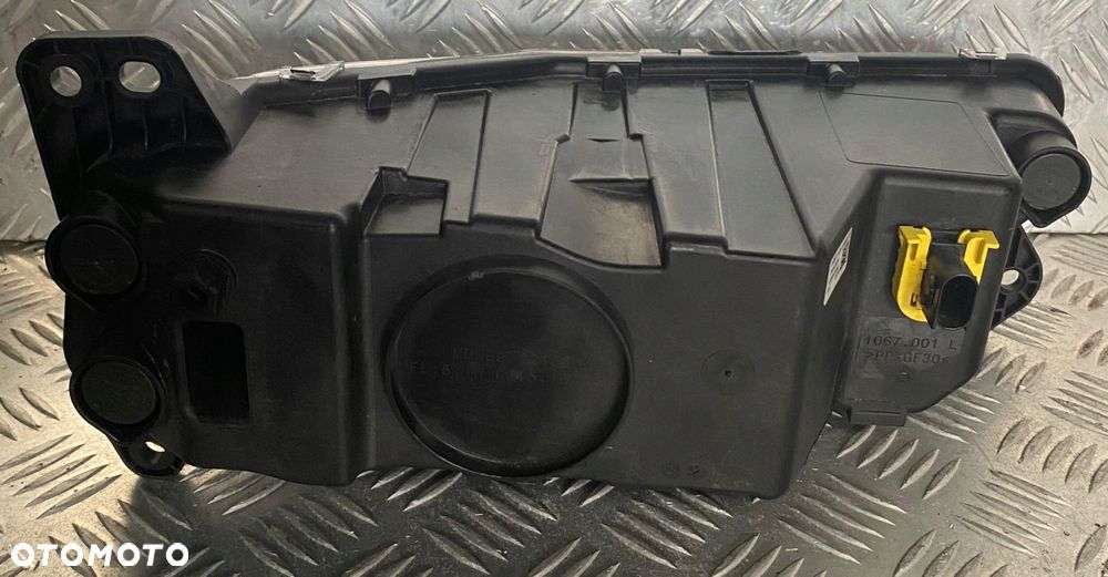 HALOGEN PRZECIWMGIELNY LAMPA MAN TG3 - 4