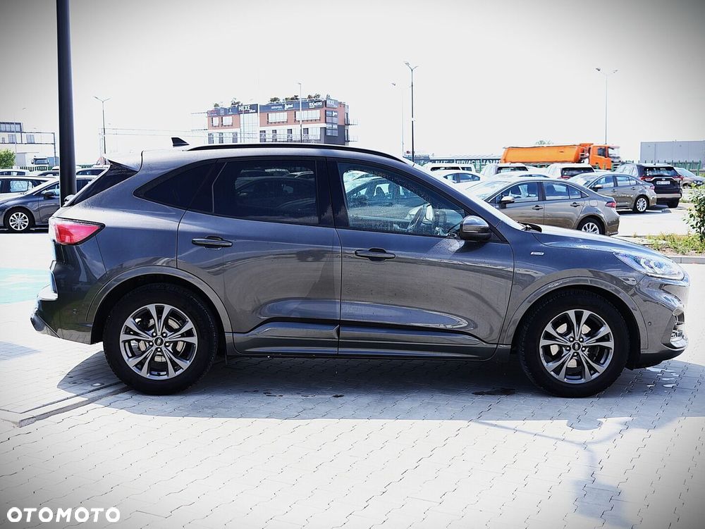 Ford Kuga 2.0 EcoBlue mHEV FWD ST-Line X - 2
