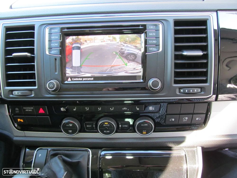 VW Multivan 2.0 TDi BM Highline DSG - 23