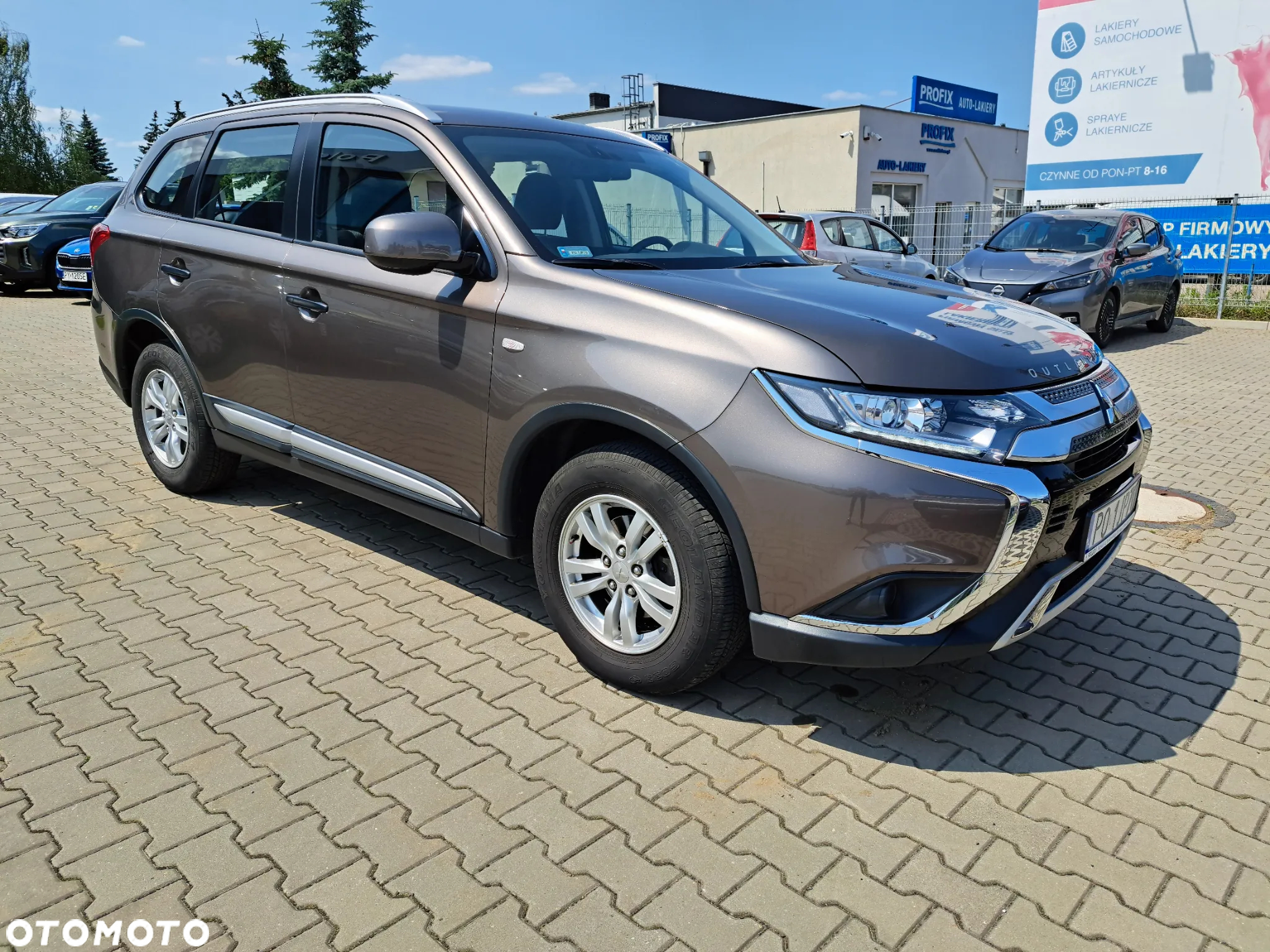 Mitsubishi Outlander 2.0 Invite + 2WD - 3