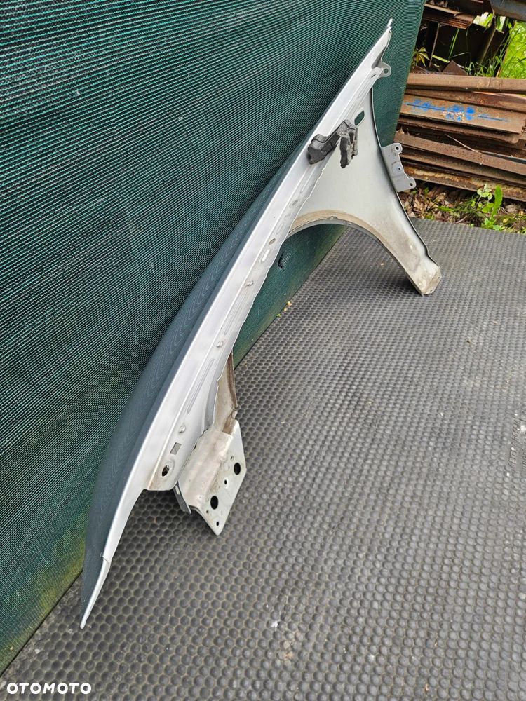 Błotnik Prawy Przod Przedni Srebrny Nadkole LY7W Audi A6 C6 Przed Lift - 30