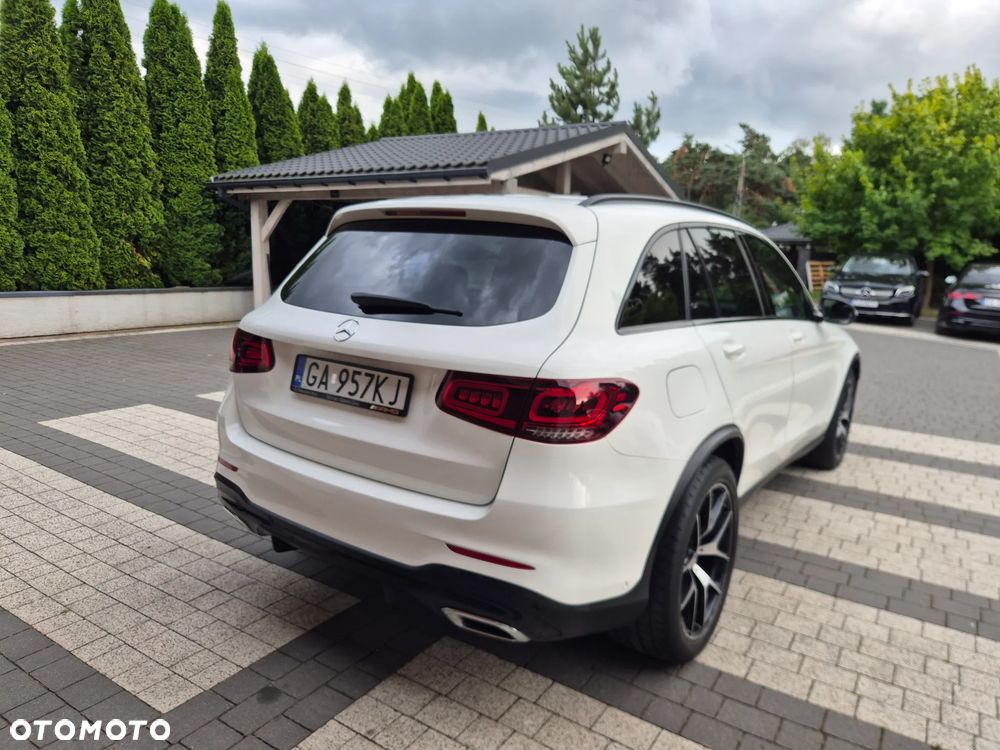 Mercedes-Benz GLC - 13