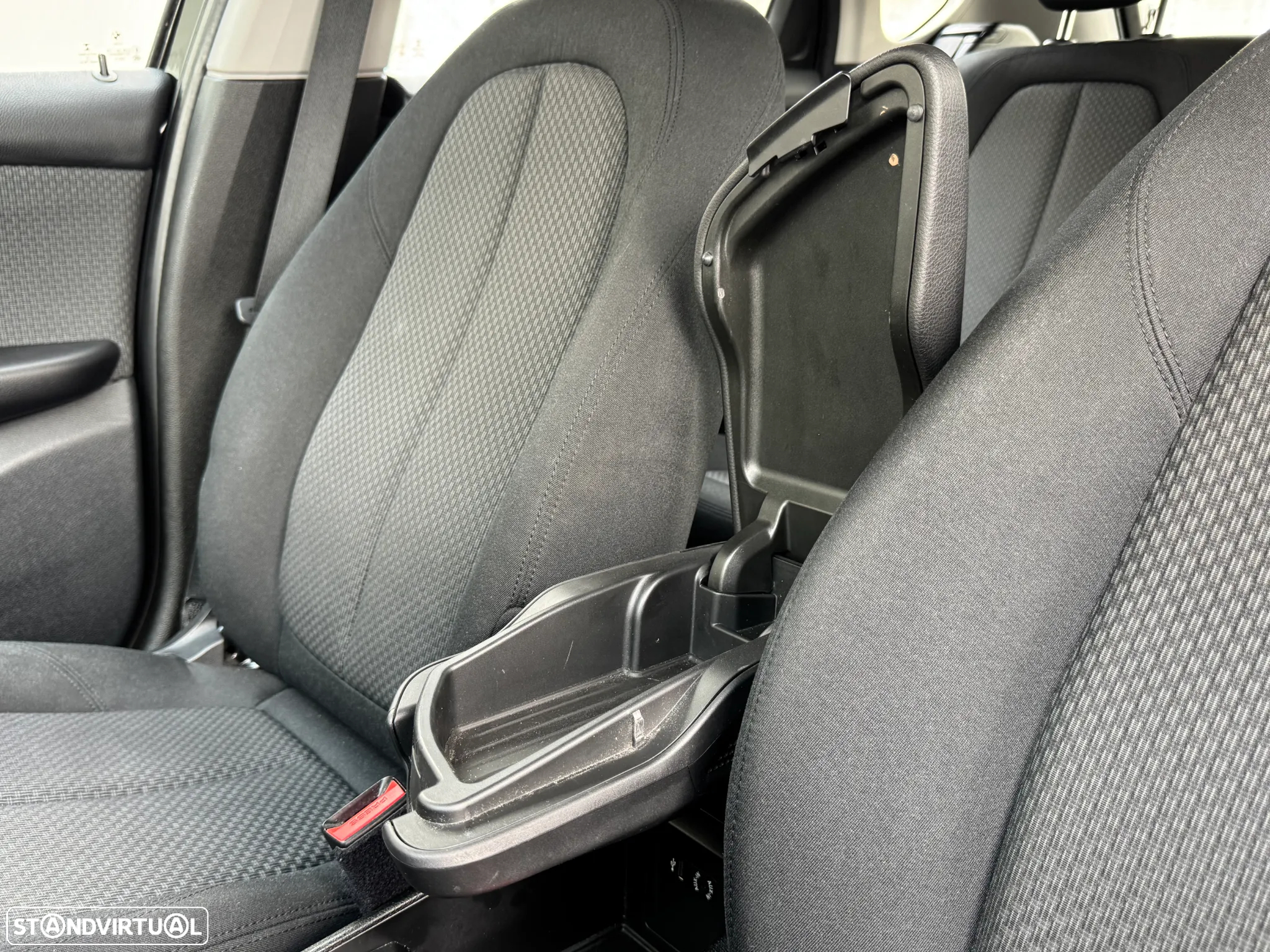 BMW 216 Active Tourer d M Sport - 35
