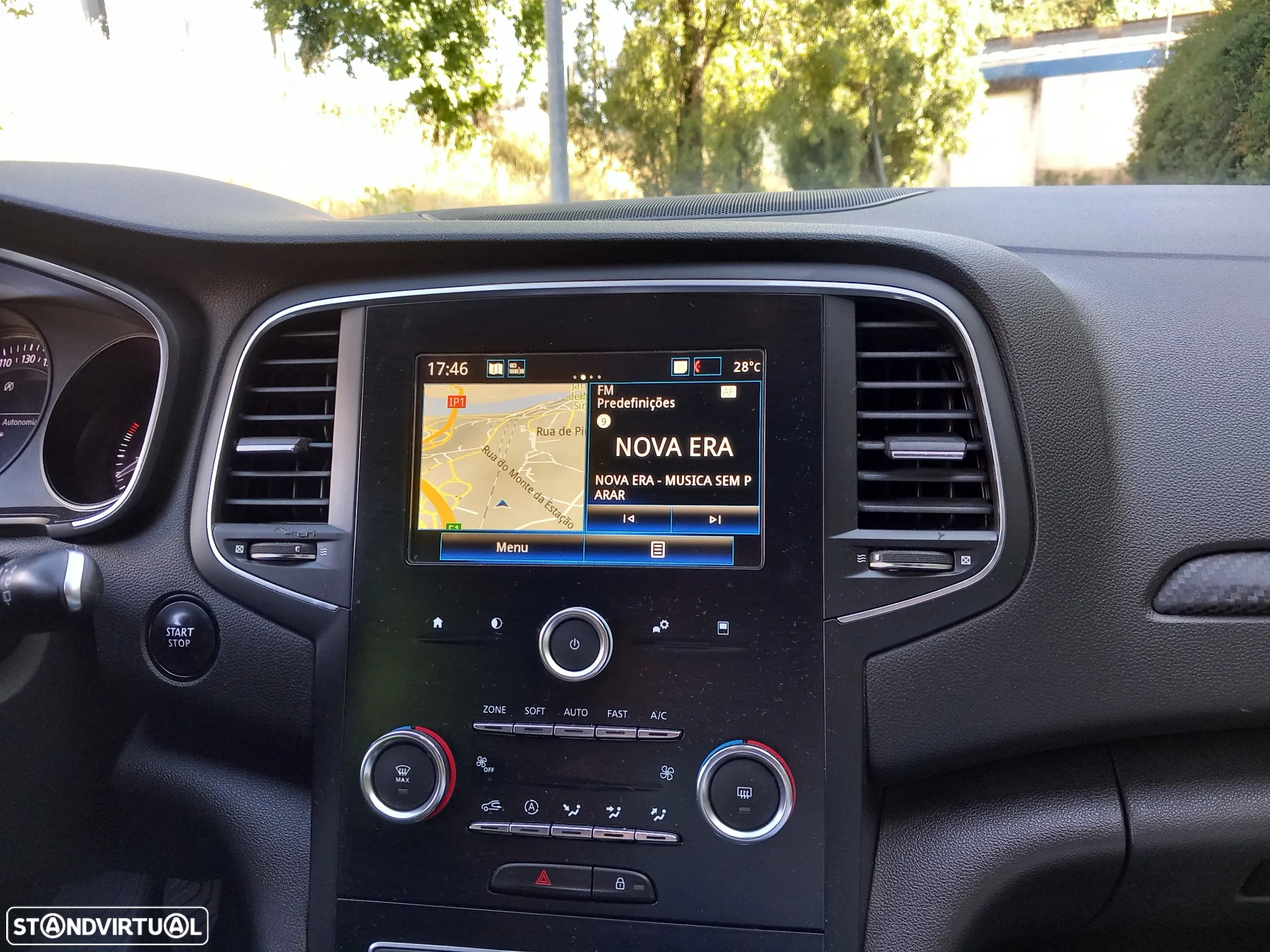 Renault Mégane Sport Tourer 1.5 dCi Limited - 11
