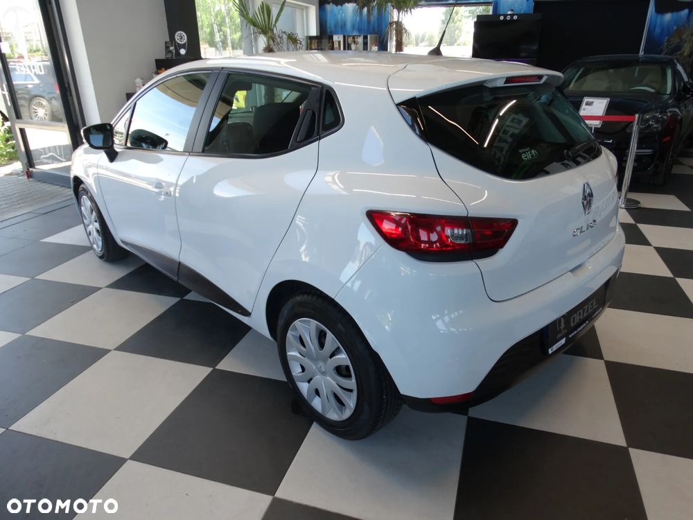 Renault Clio 1.2 16V Intens - 3