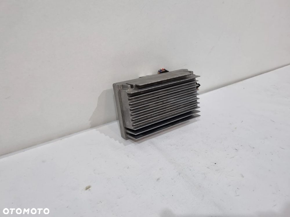 BMW  F30 F31 F34 F36 WZMACNIACZ AUDIO 6841962 - 2