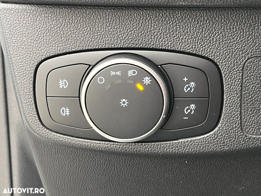 Ford Focus 1.5 EcoBlue Titanium Business - 12