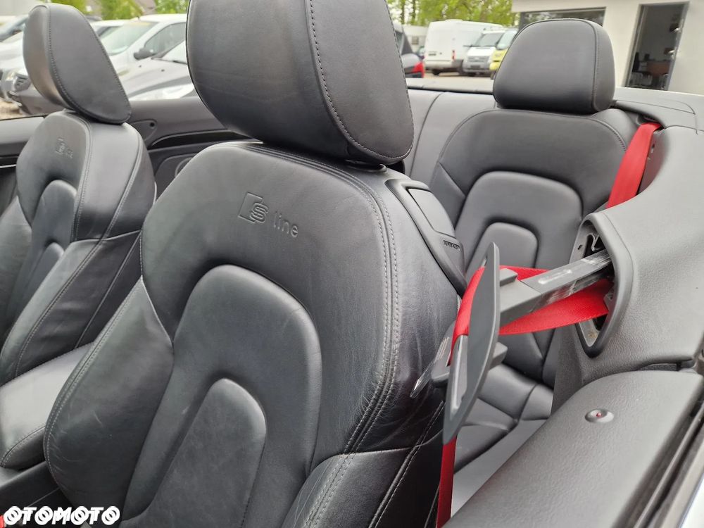Audi A5 Cabrio - 13
