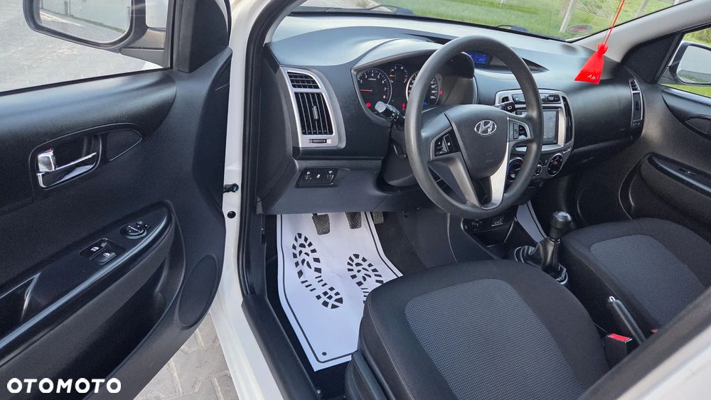 Hyundai i20 1.25 Comfort - 25