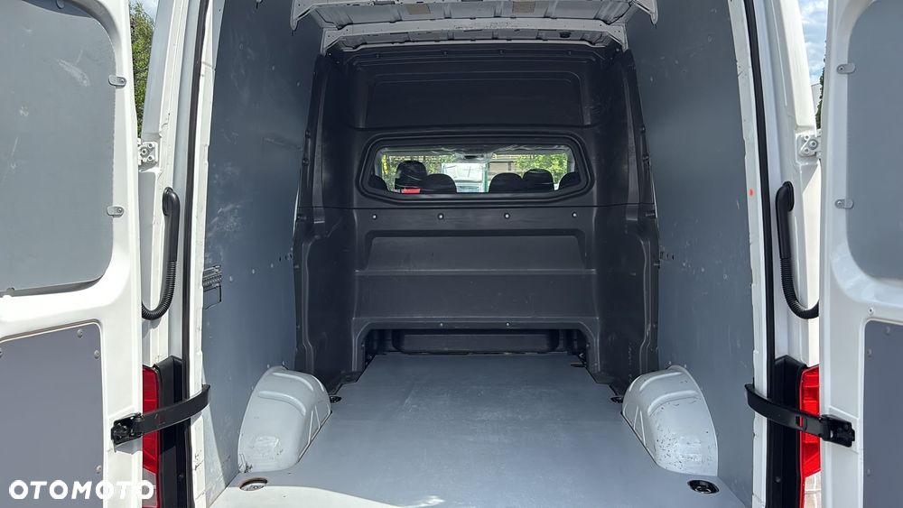 Volkswagen Crafter - 9