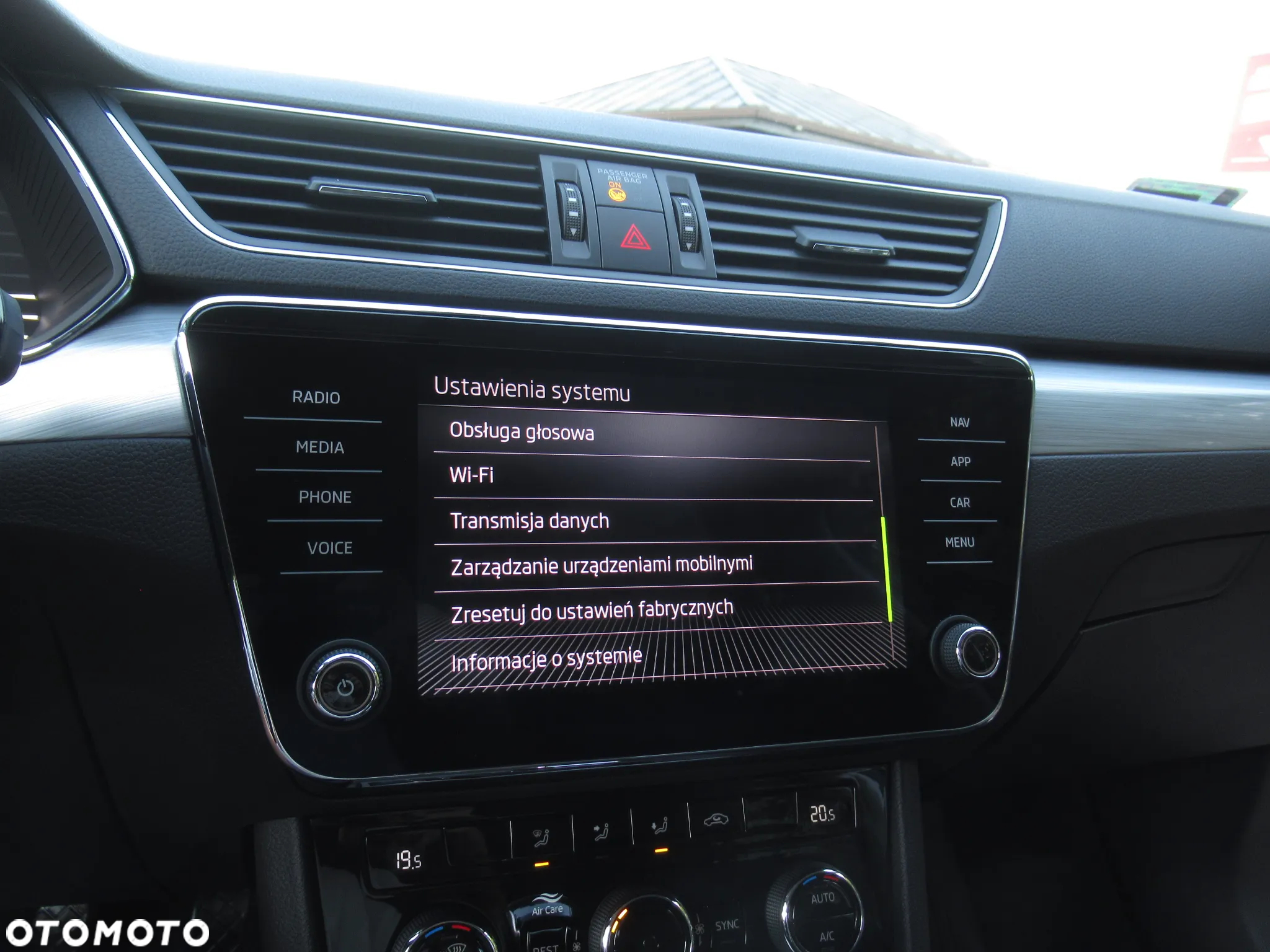 Skoda Superb 2.0 TSI Ambition DSG - 30