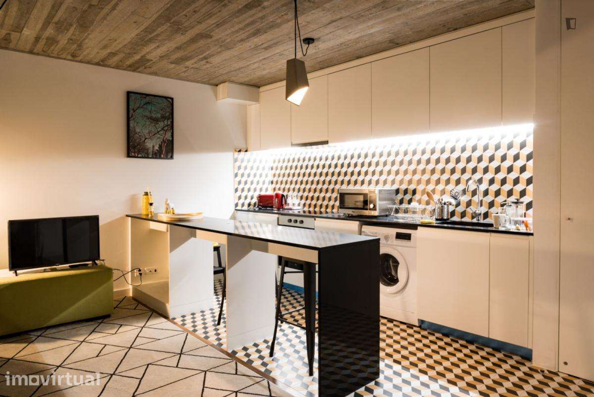 Apartamento com 1 quartos - localizado em Santo Ildefonso Porto - Grande imagem: 2/5