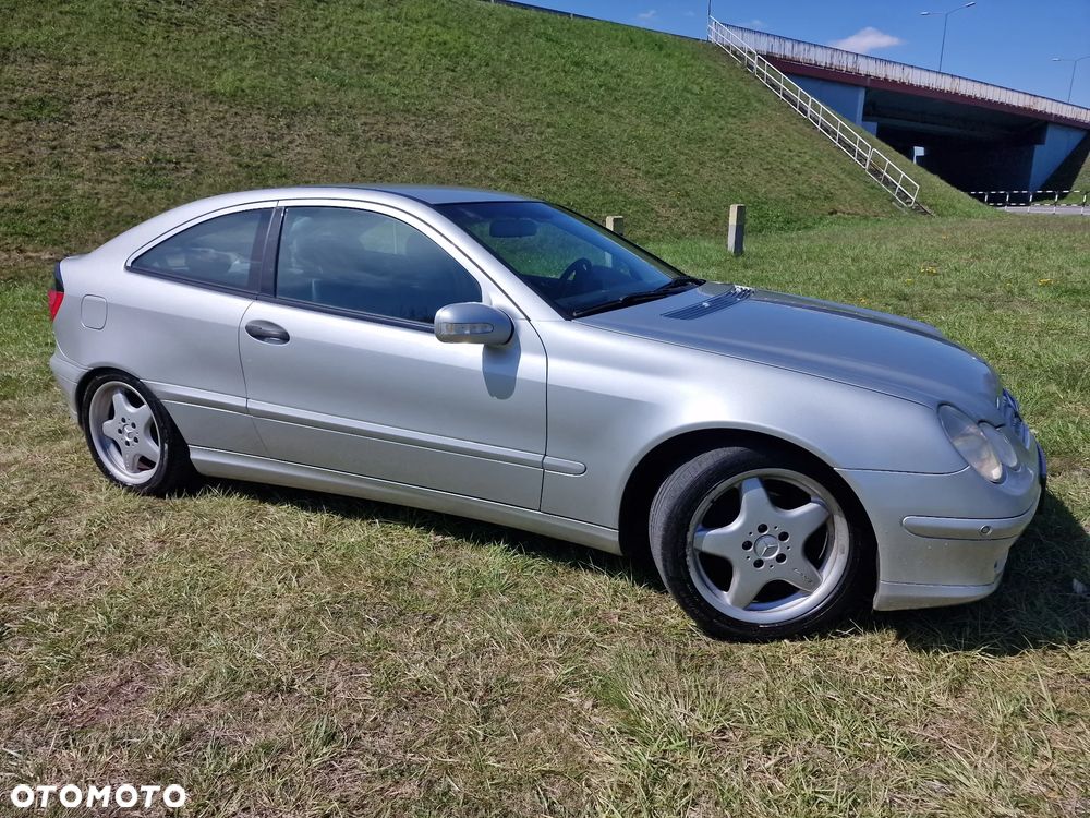 Mercedes-Benz Klasa C 180 Kompressor Sportcoupe - 2