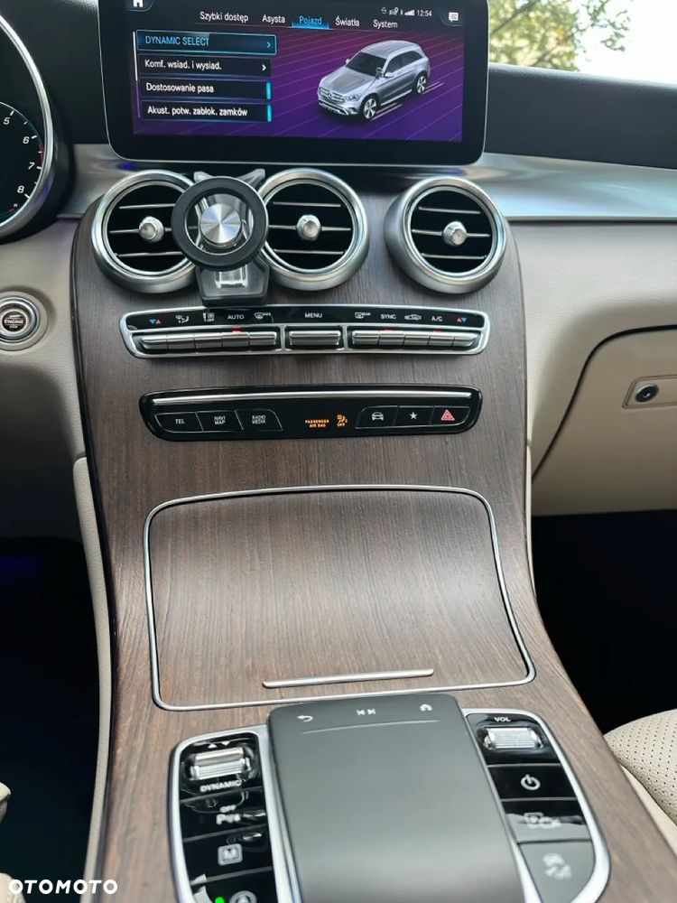 Mercedes-Benz GLC - 10