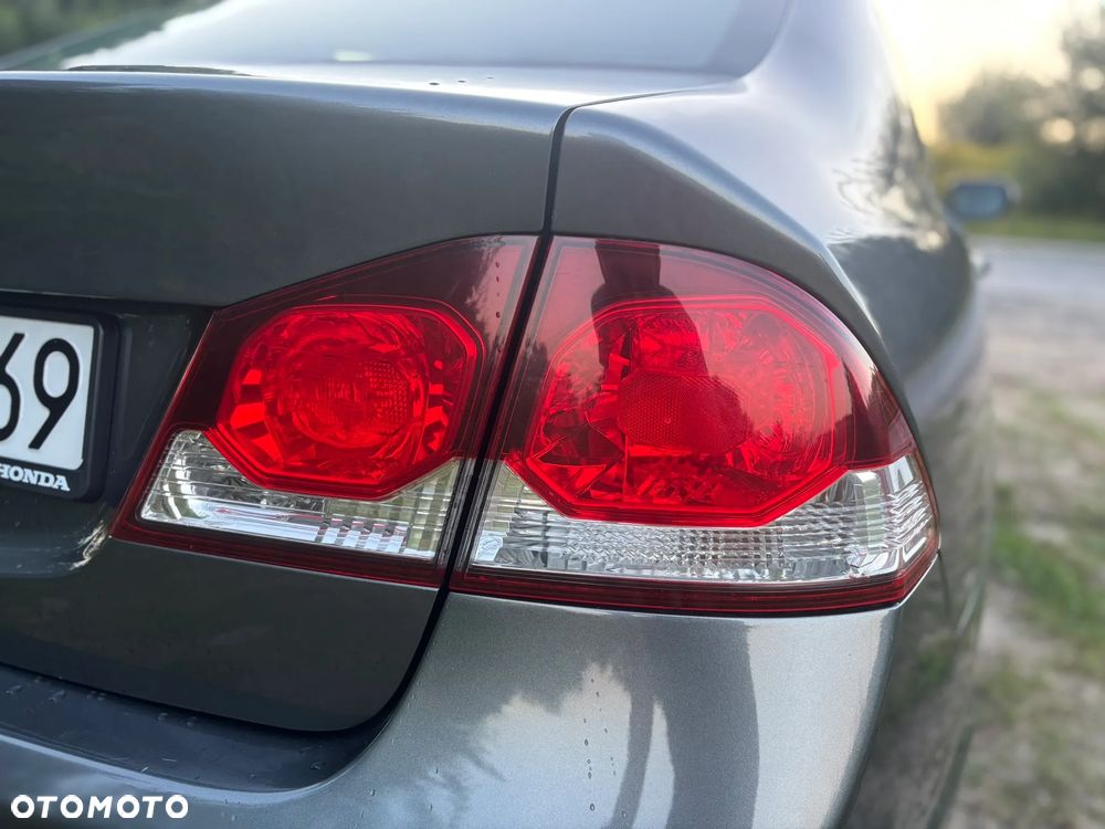 Honda Civic 1.8 Comfort - 14