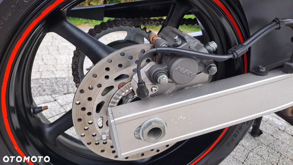 Yamaha FZ - 19