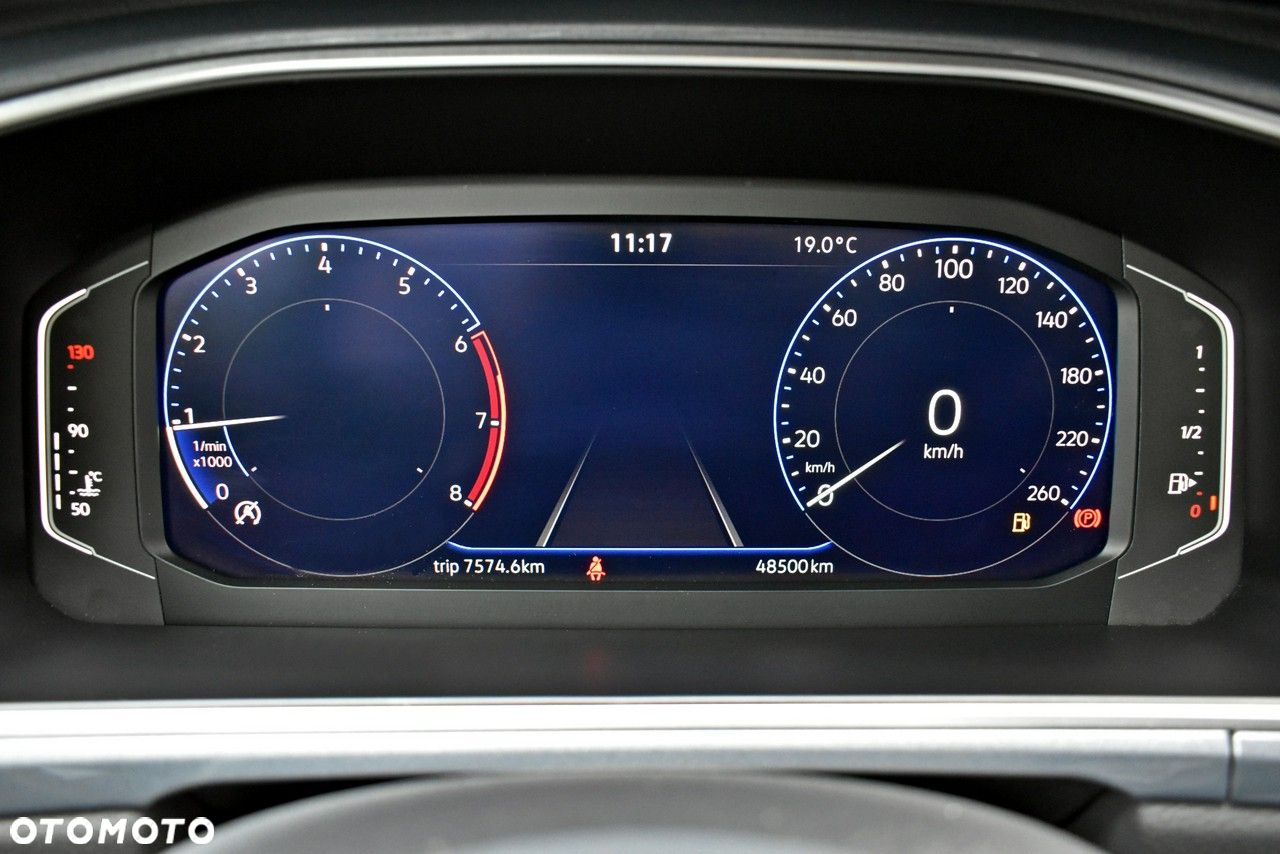 Volkswagen T-Roc 1.5 TSI Style - 16