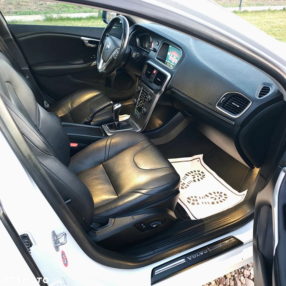 Volvo V40 D4 Summum - 13