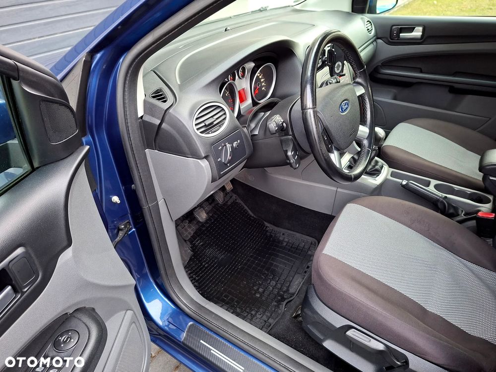 Ford Focus 1.6 16V Style+ - 5