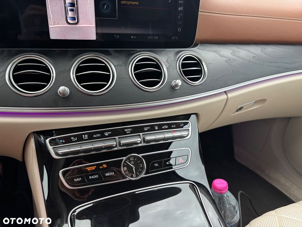 Mercedes-Benz Klasa E 250 9G-TRONIC - 19