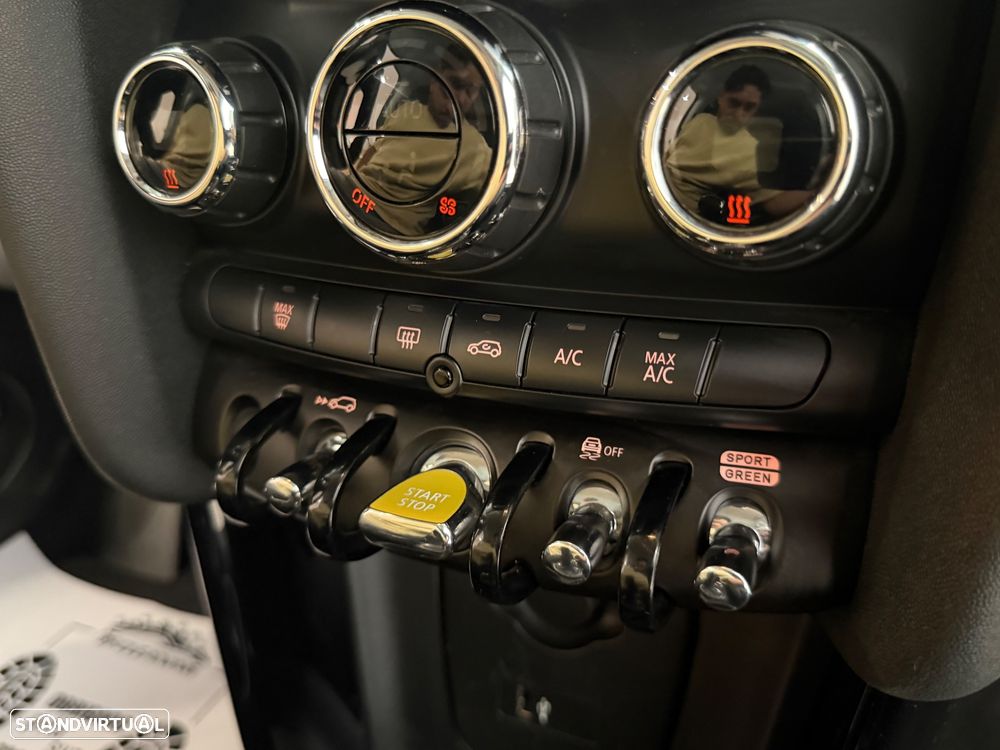 MINI 3 Portas Cooper SE Essential - 5