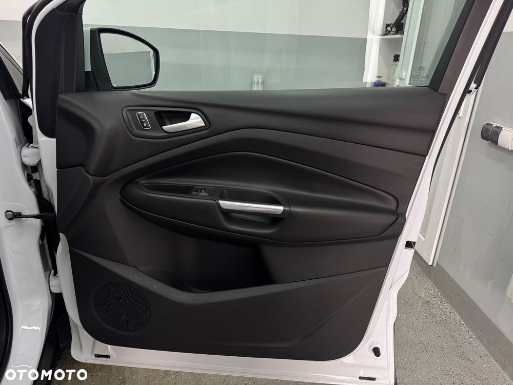 Ford Kuga 2.0 TDCi 4x4 Individual - 33