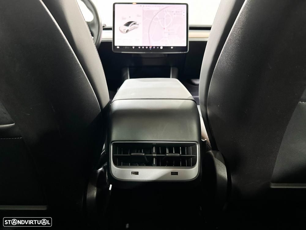 Tesla Model 3 Long-Range Dual Motor AWD - 23