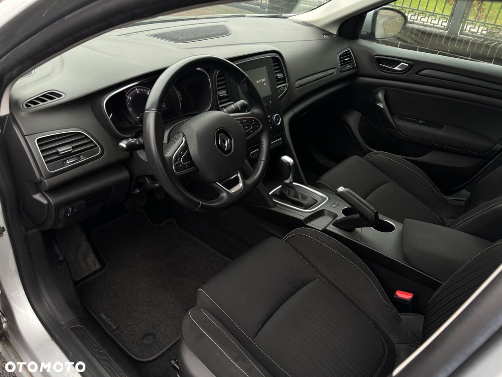 Renault Megane 1.5 Blue dCi Intens EDC - 10