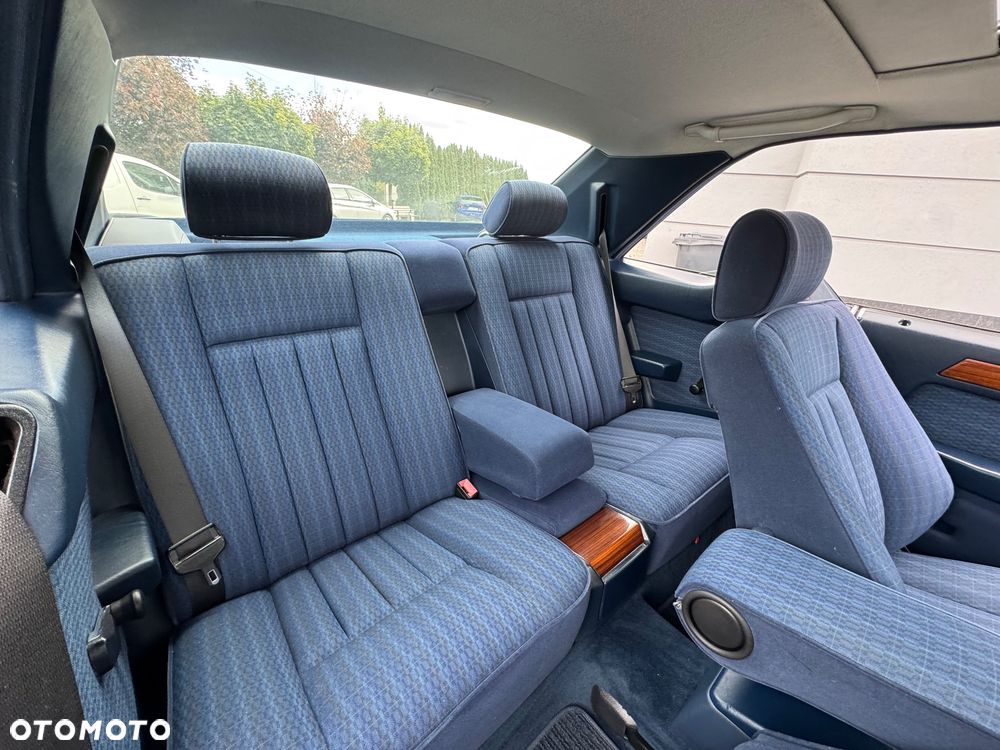 Mercedes-Benz W124 (1984-1993) - 16
