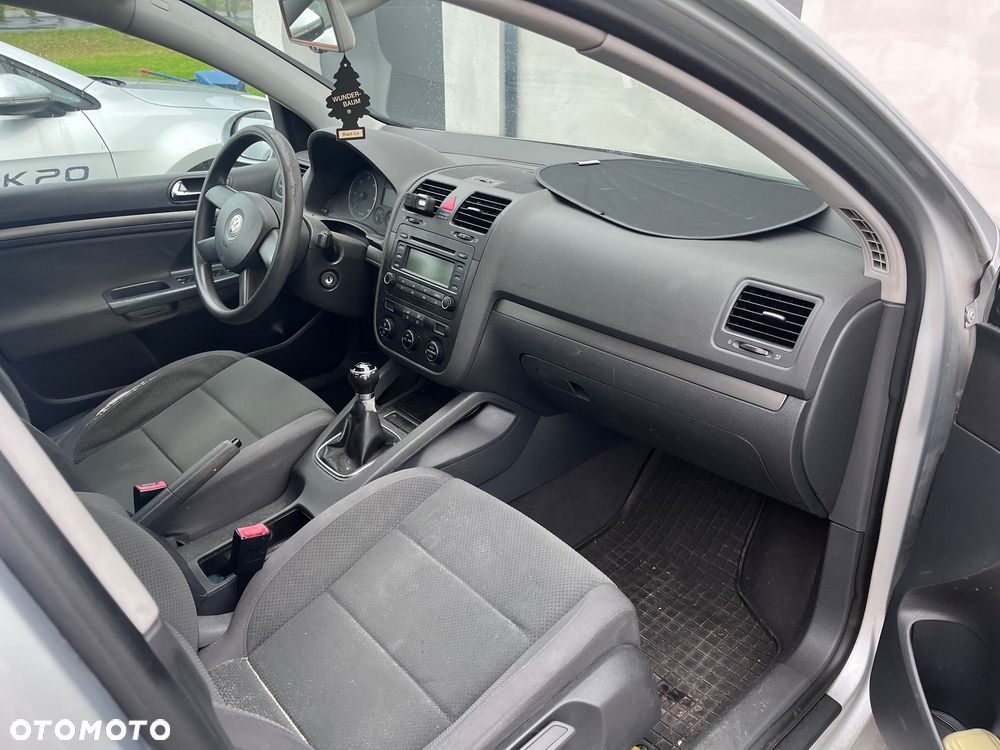 Volkswagen Golf 1.9 TDI Comfortline - 6