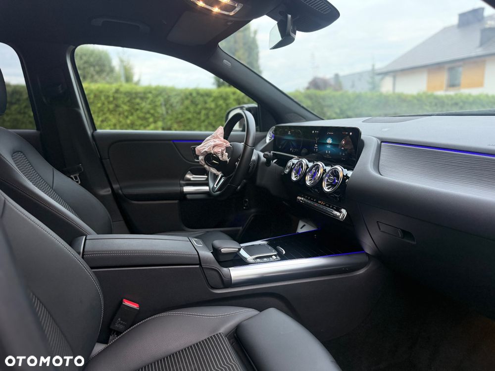 Mercedes-Benz GLA 200 d 4Matic 8G-DCT Progressive - 9