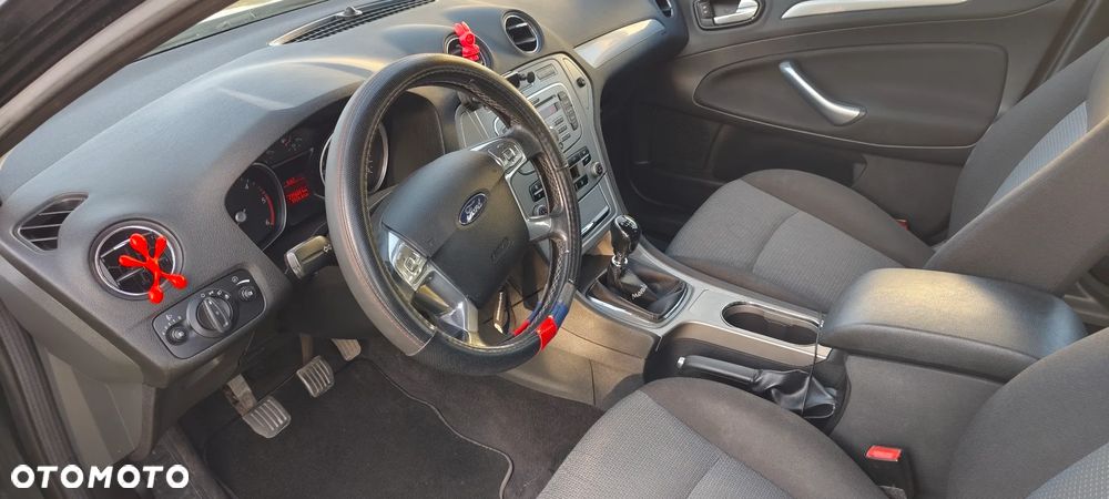 Ford Mondeo - 7