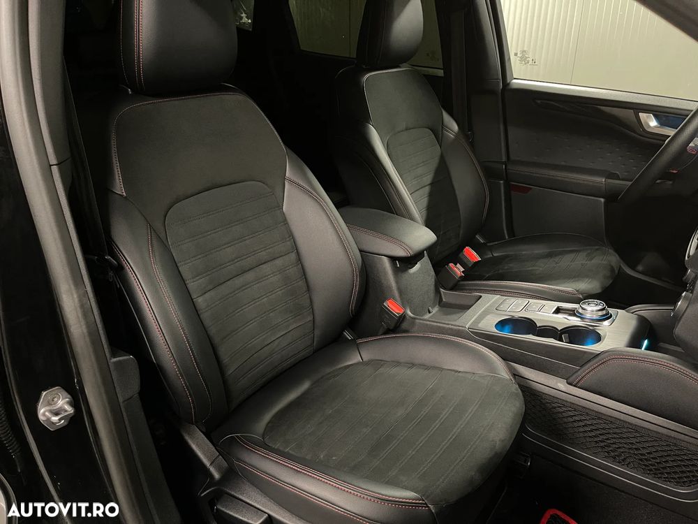 Ford Kuga 2.5 Duratec PHEV ST-LINE - 9