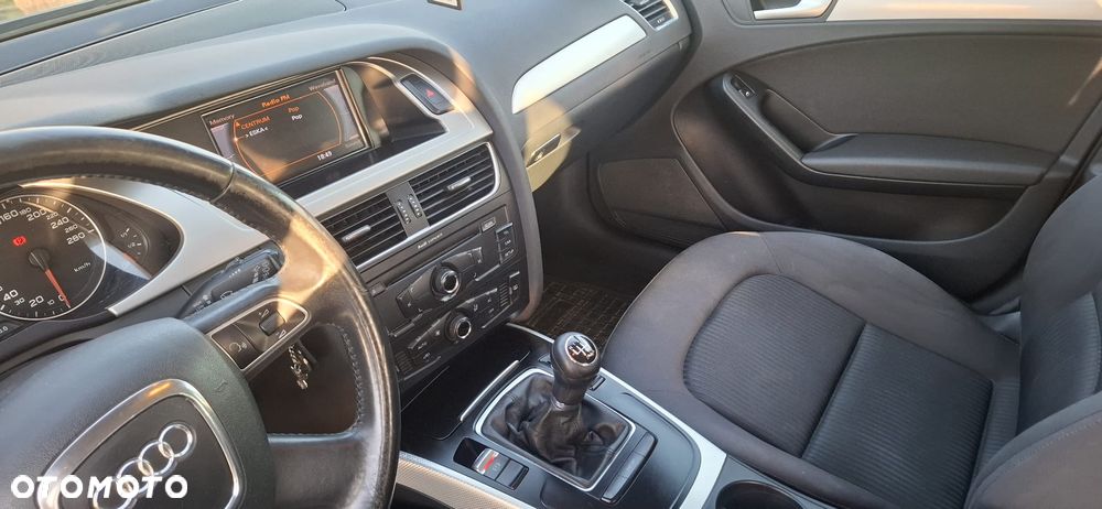 Audi A4 Avant - 9