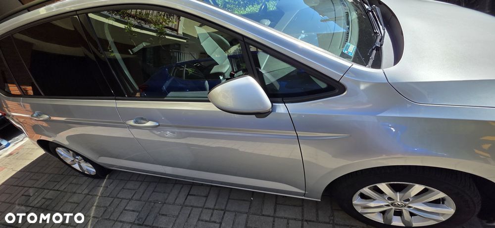 Volkswagen Touran 2.0 TDI BMT Comfortline DSG - 22