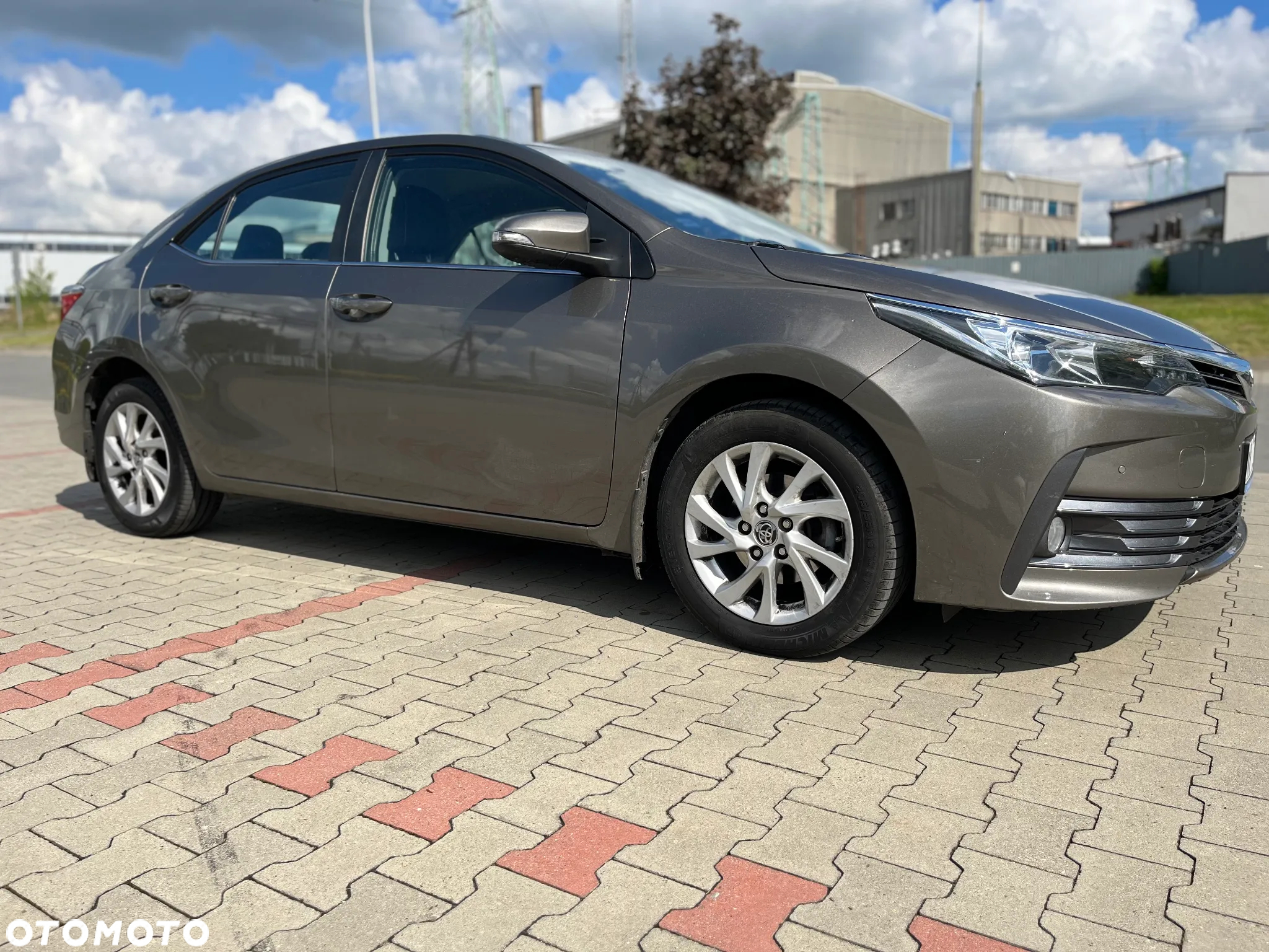 Toyota Corolla - 3