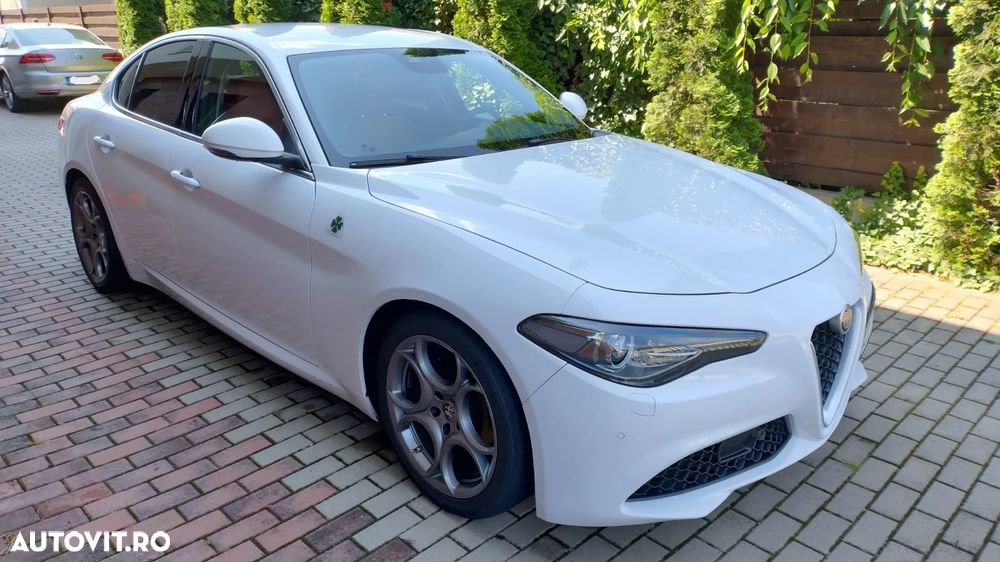 Alfa Romeo Giulia - 2
