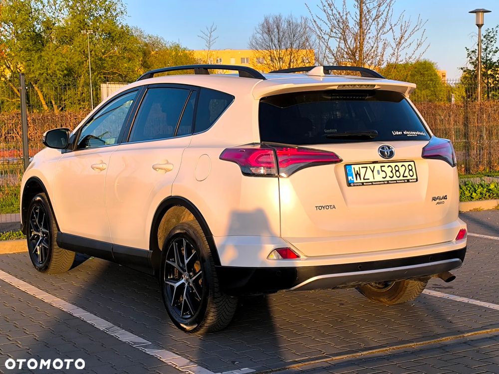 Toyota RAV4 2.0 Premium 4x4 - 9