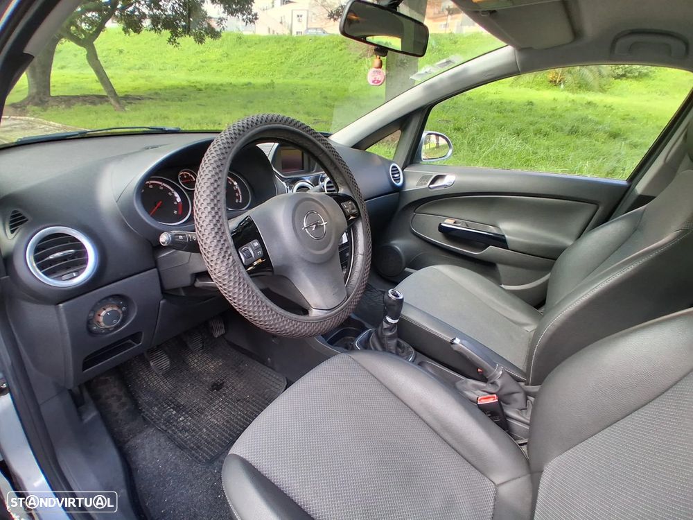 Opel Corsa 1.2 Enjoy - 19